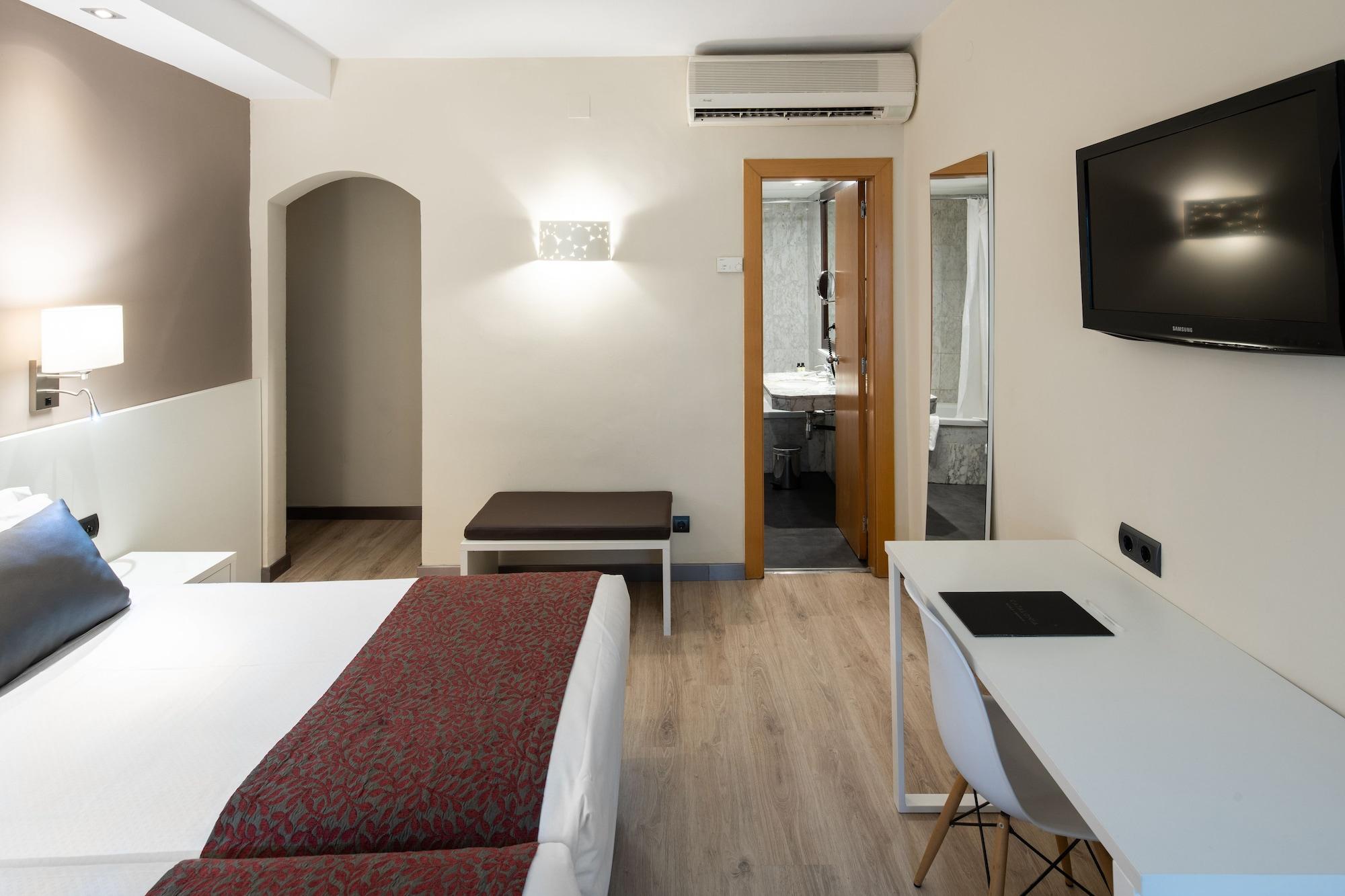 Catalonia Castellnou Hotel Barcelona Ngoại thất bức ảnh